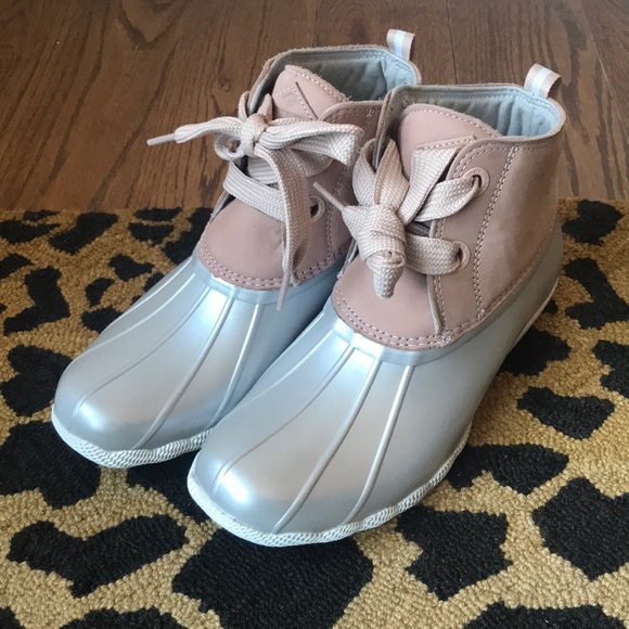 NWOT Sperry Rose /silver rain boots - Picture 3 of 7